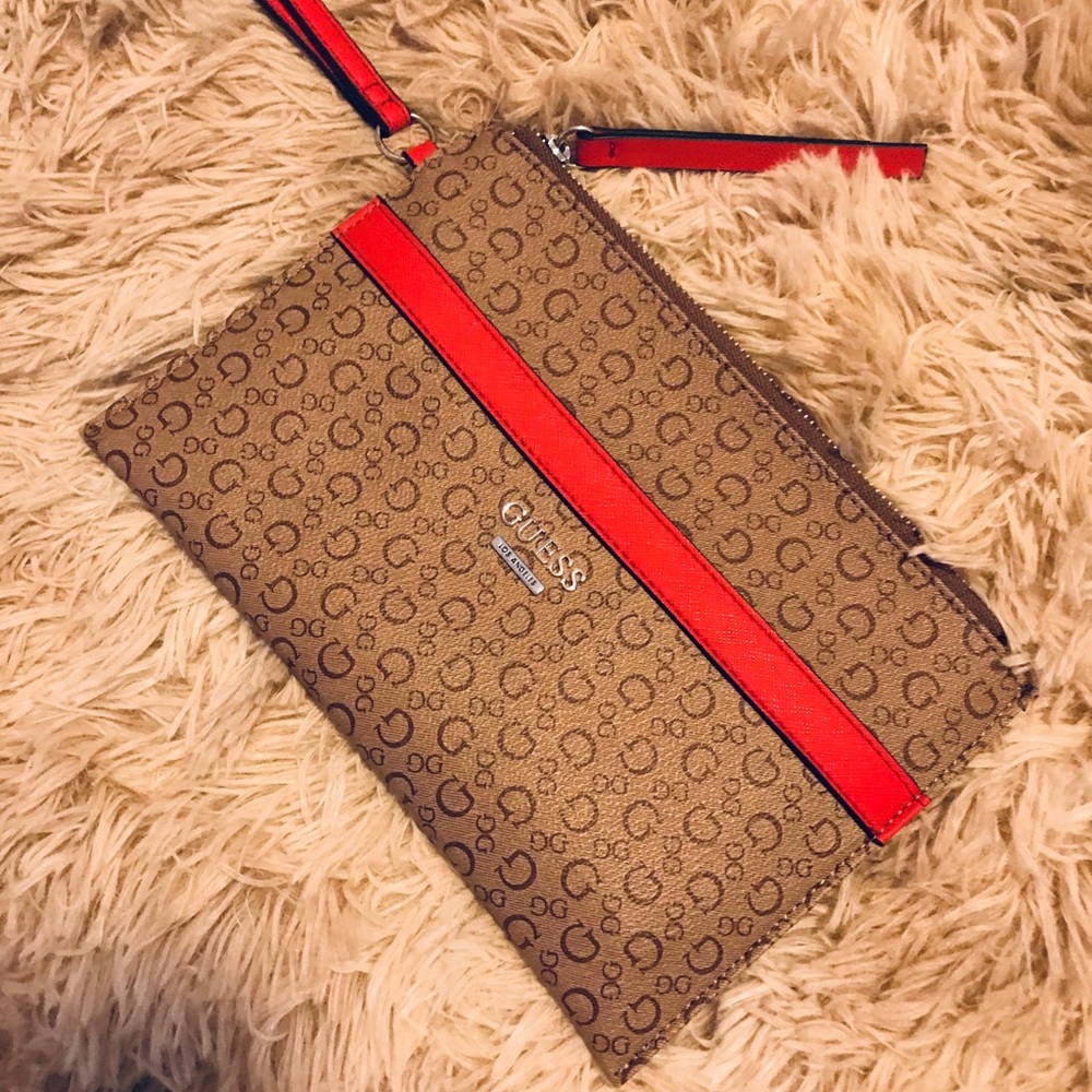 Like new Guess wristlet